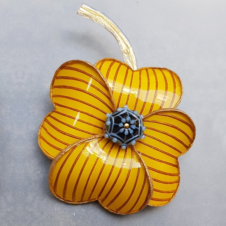 Broche Fleur Strillé