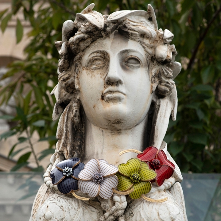 Broche Fleur Strillé