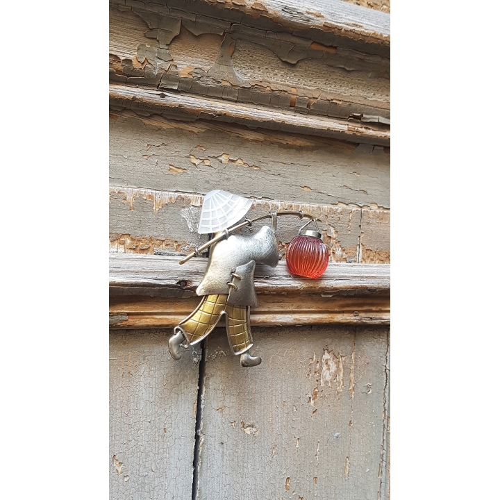 Broche Baodaï