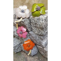 Broche Fleur Strillé