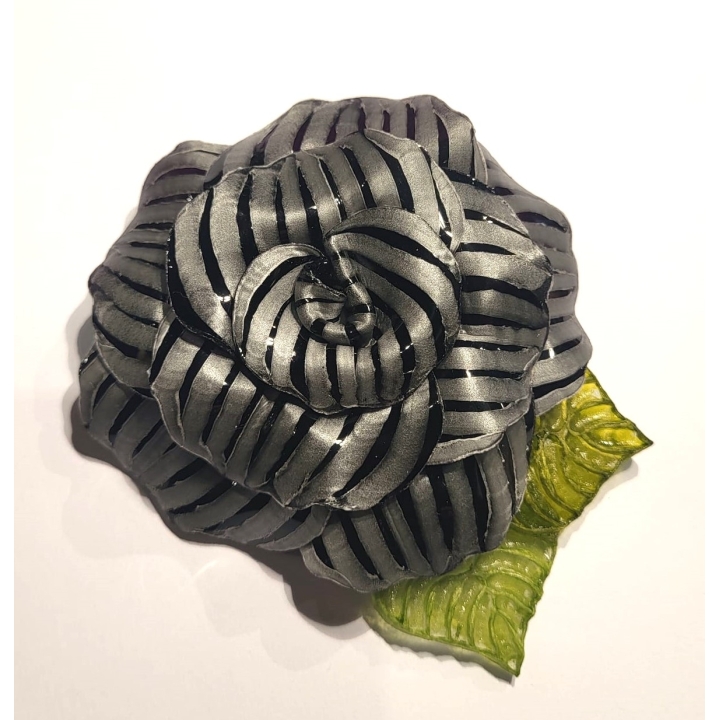 CAMELIA NOIR
